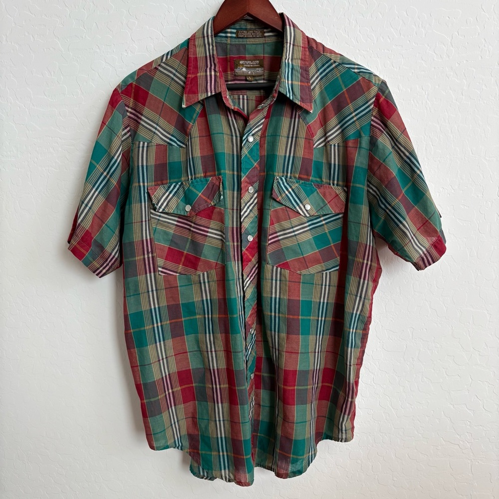 Outlaw Western Wear Men's Plaid Pearl Snap Shirt - Red and Green Size Large